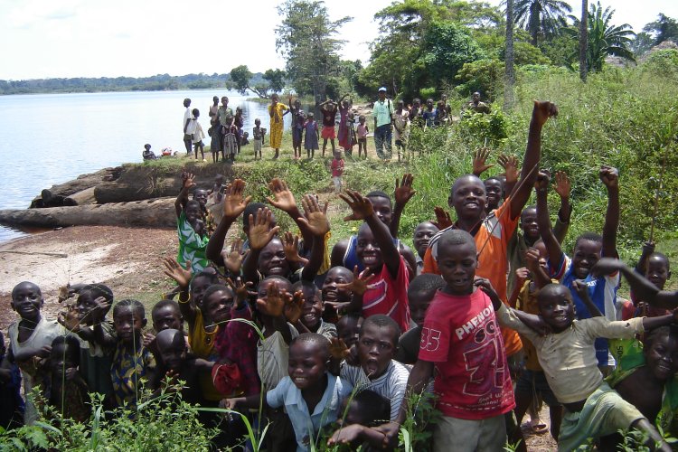 Des enfants à Mai-Ndombe